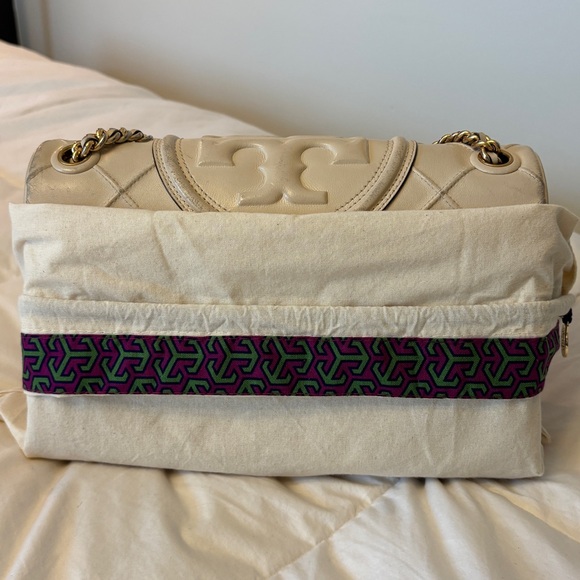 Tory Burch Fleming Used Soft Flap Fleming Bag in New Cream w/ Dust Bag Included - Picture 4 of 12